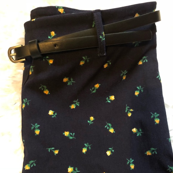 Rose pants - Picture 3 of 4